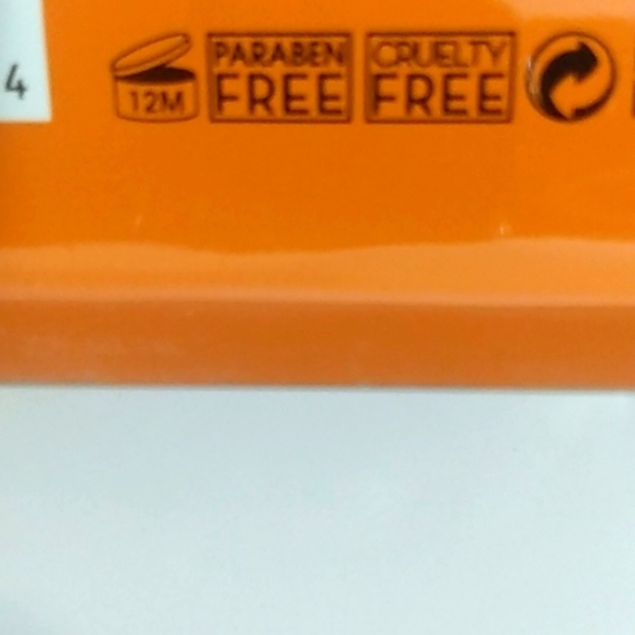 BETSEY JOHNSON 3 PIECE SCENTED HAND CREAM SET PLUMERIA ROSEHIP LAVENDER NWT - Picture 6 of 7